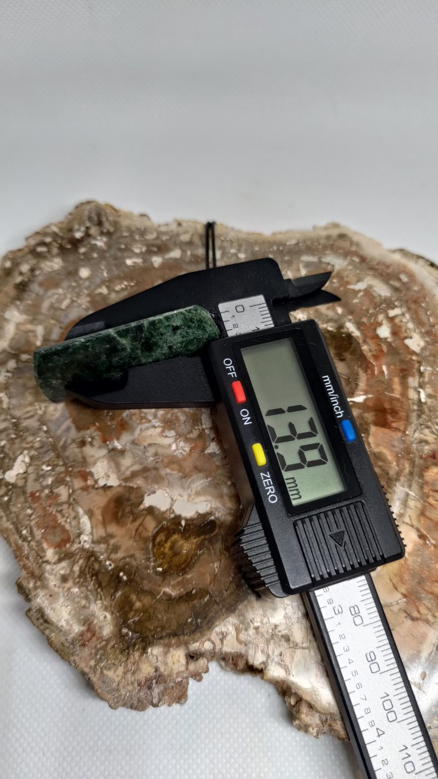 Pounamu Toki – Hand-Carved New Zealand Greenstone Adze 0009