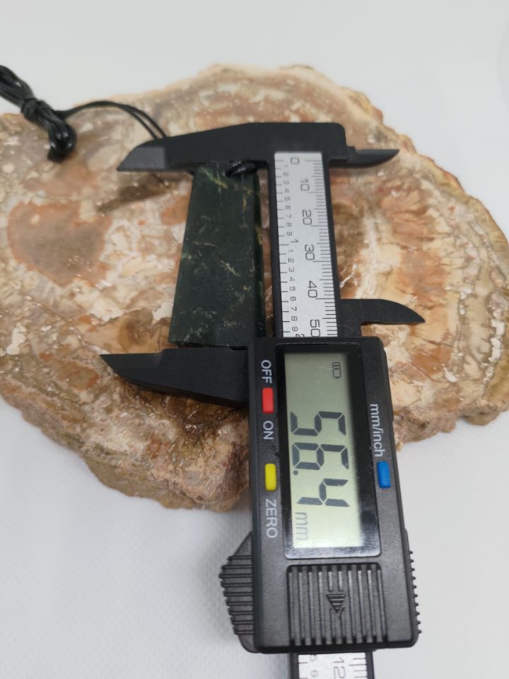Pounamu Toki – Hand-Carved New Zealand Greenstone Adze 0030