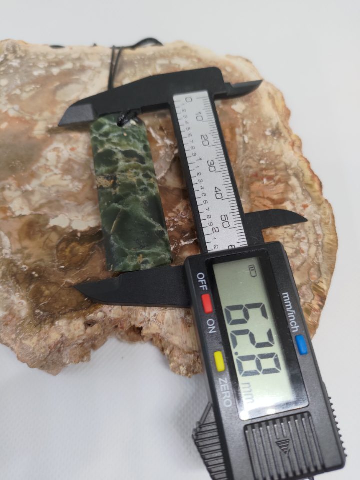 Pounamu Toki – Hand-Carved New Zealand Greenstone Adze 0028