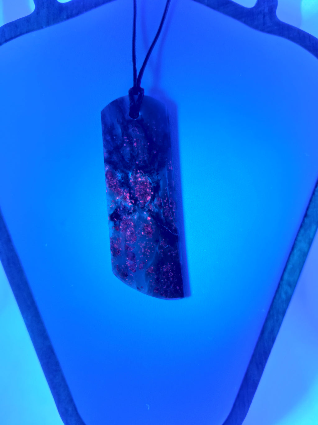 Goodletite – New Zealand Ruby Rock Hand Carved Pendant 0049