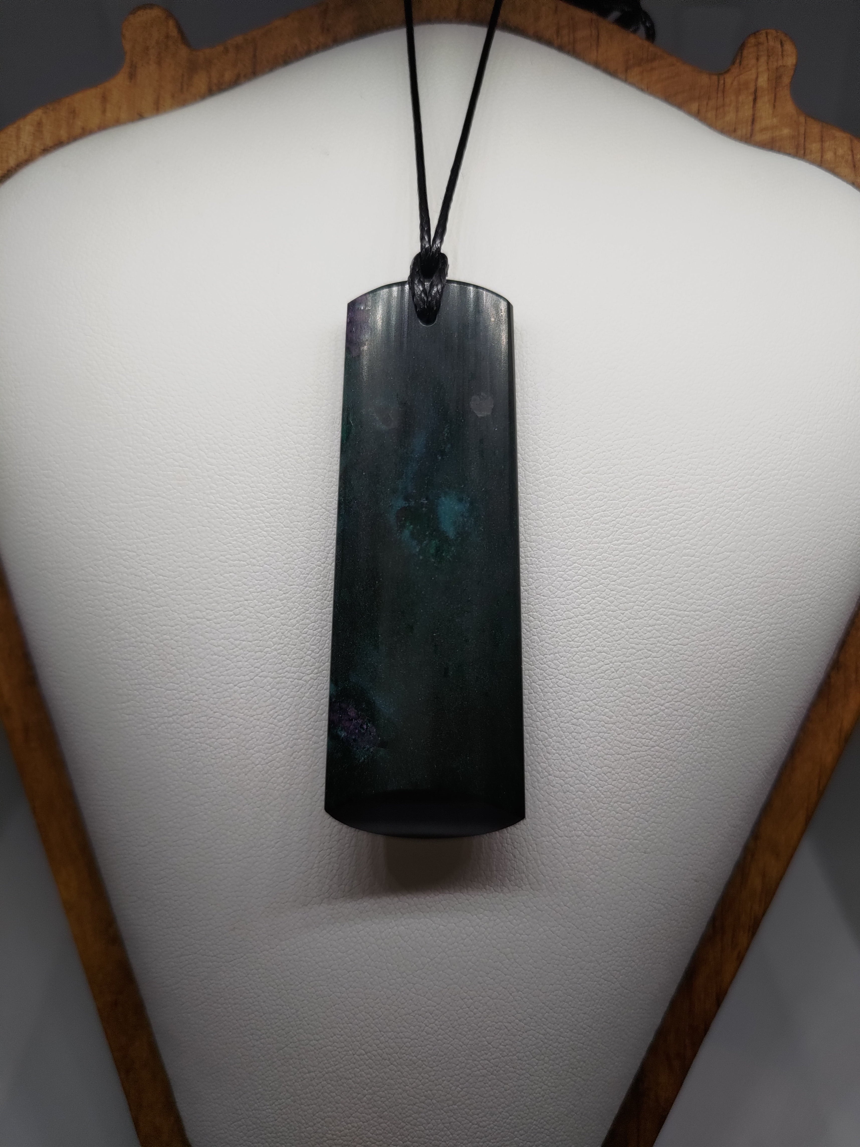 Goodletite – New Zealand Ruby Rock Hand Carved Pendant 0050