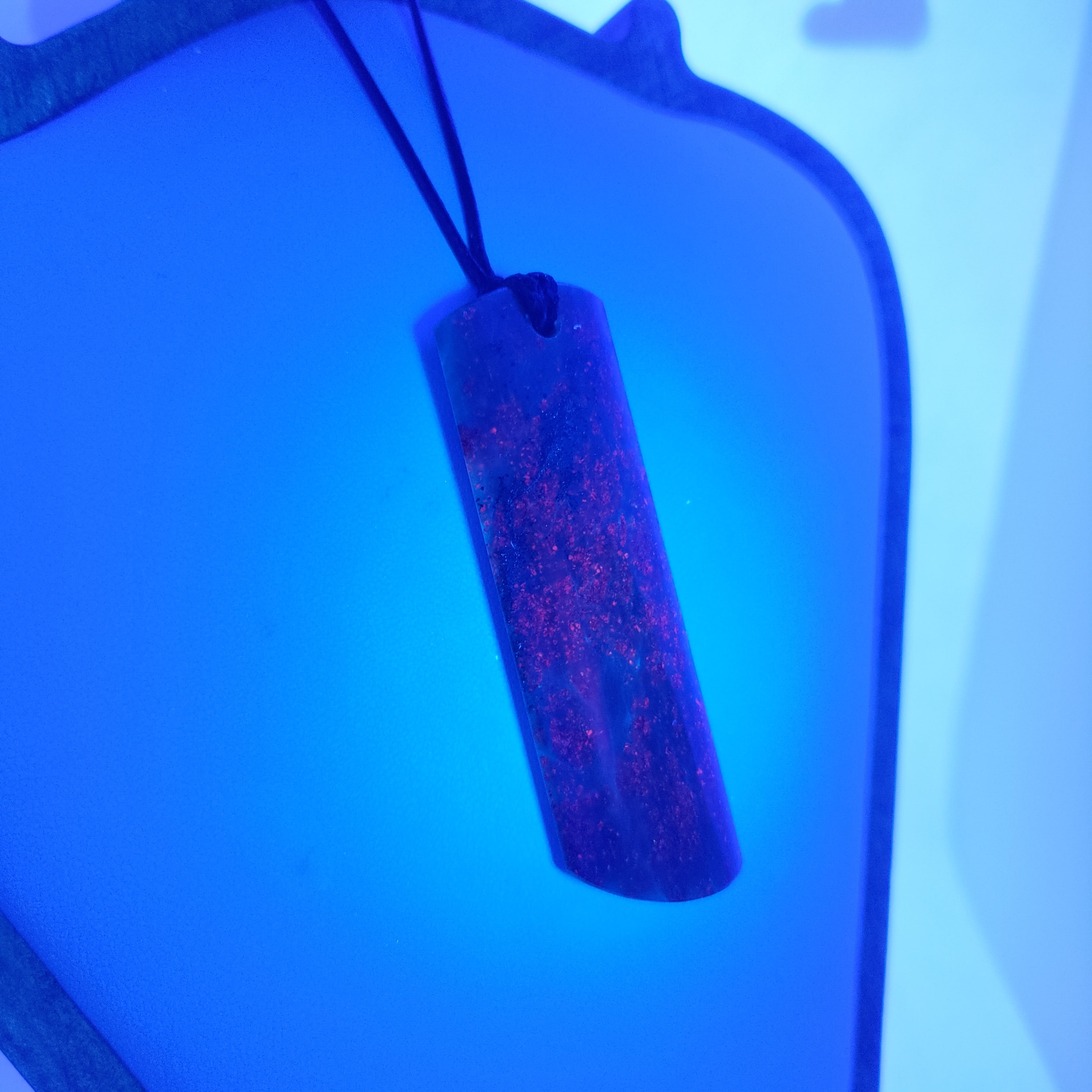 Goodletite – New Zealand Ruby Rock Hand Carved Pendant 0062