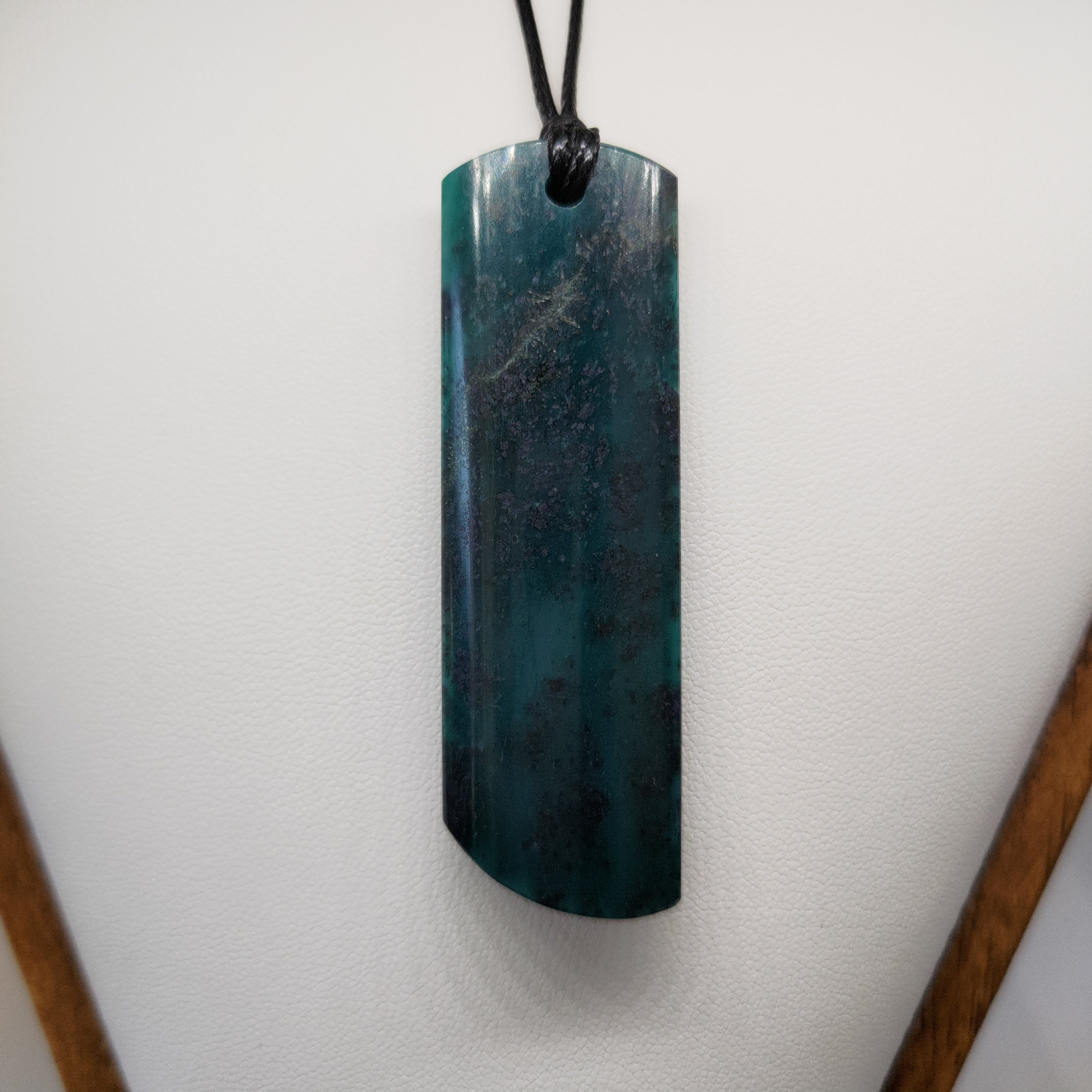 Goodletite – New Zealand Ruby Rock Hand Carved Pendant 0062