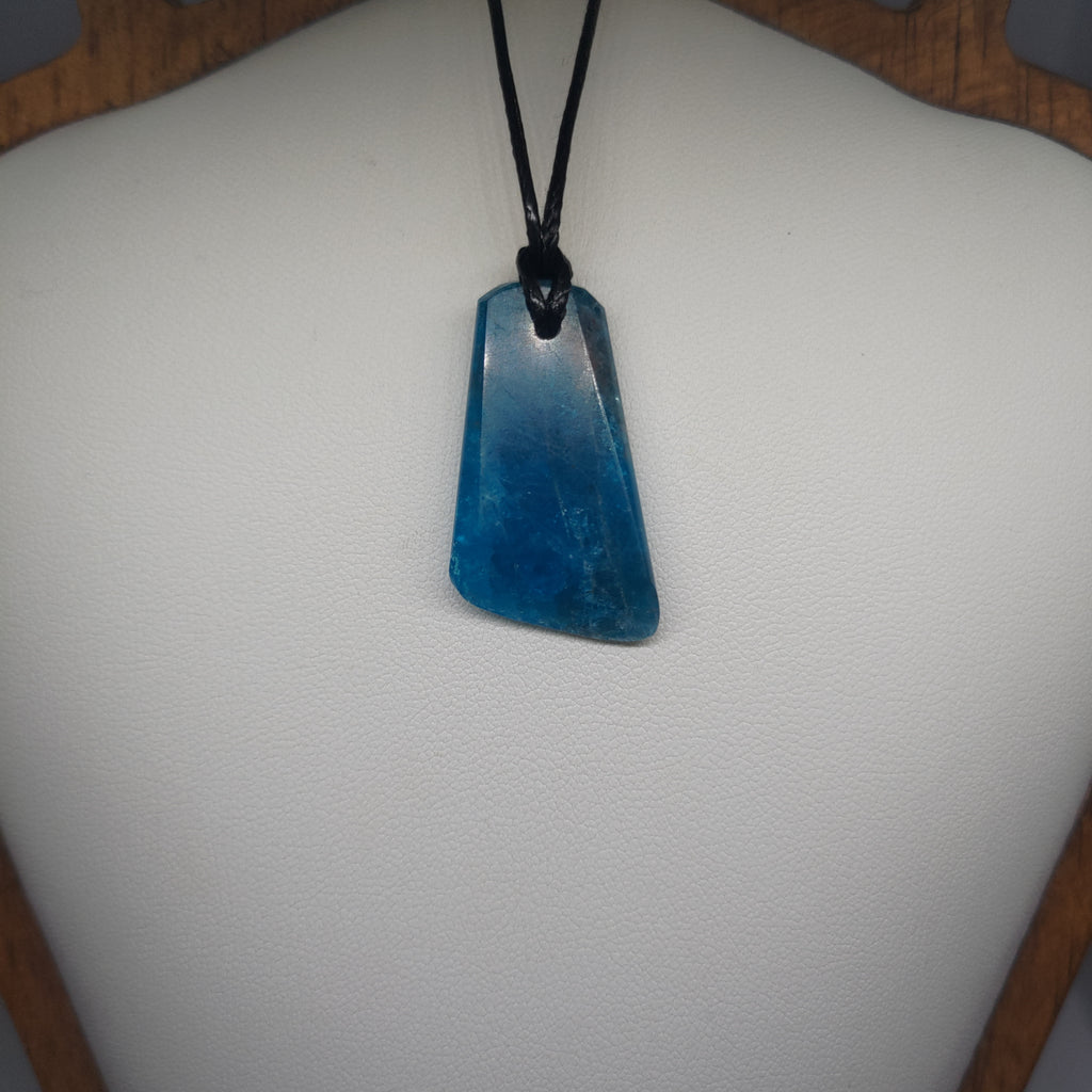 Hand Made Blue Apatite Pendant 0072