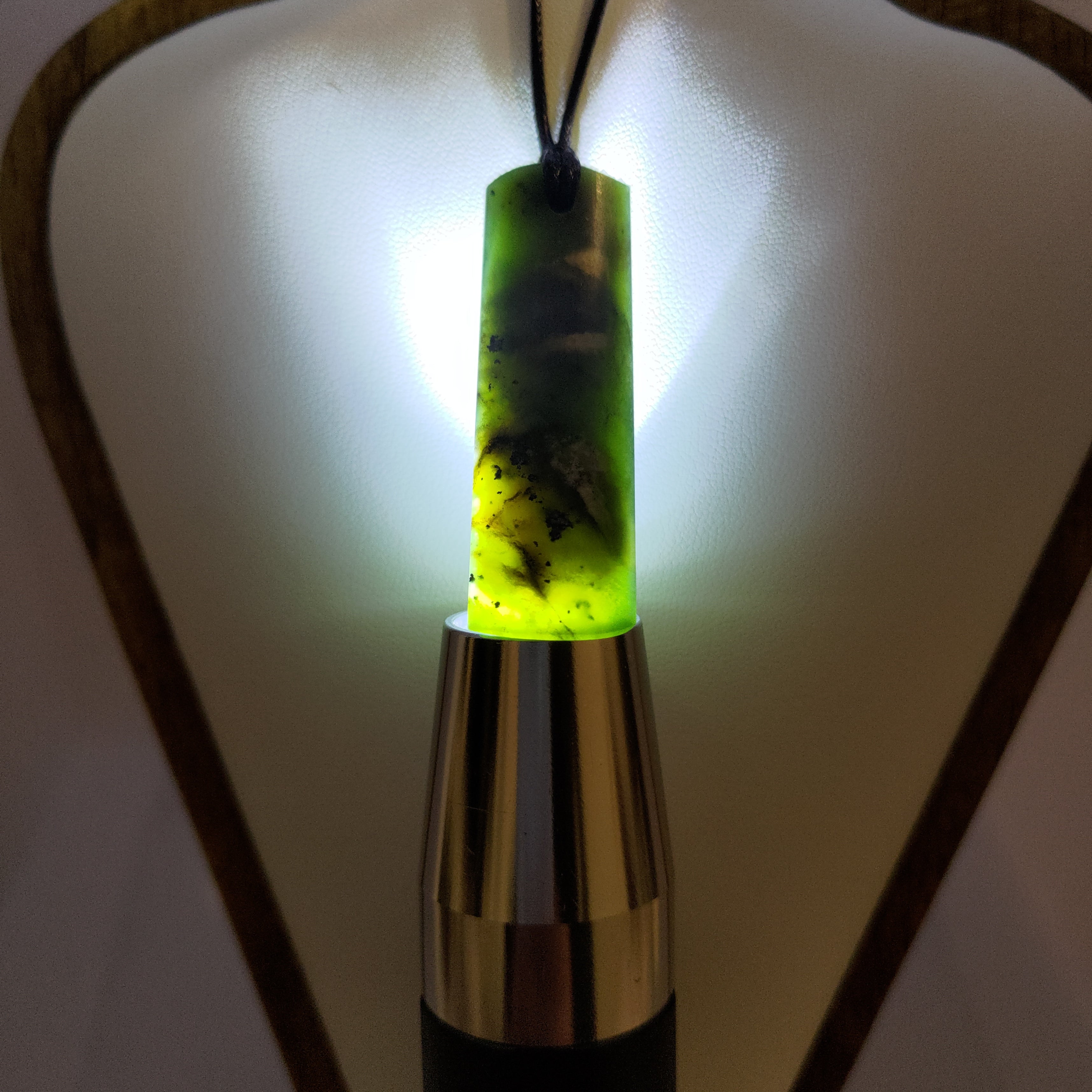 Pounamu Toki – Hand-Carved New Zealand Greenstone Adze 0099