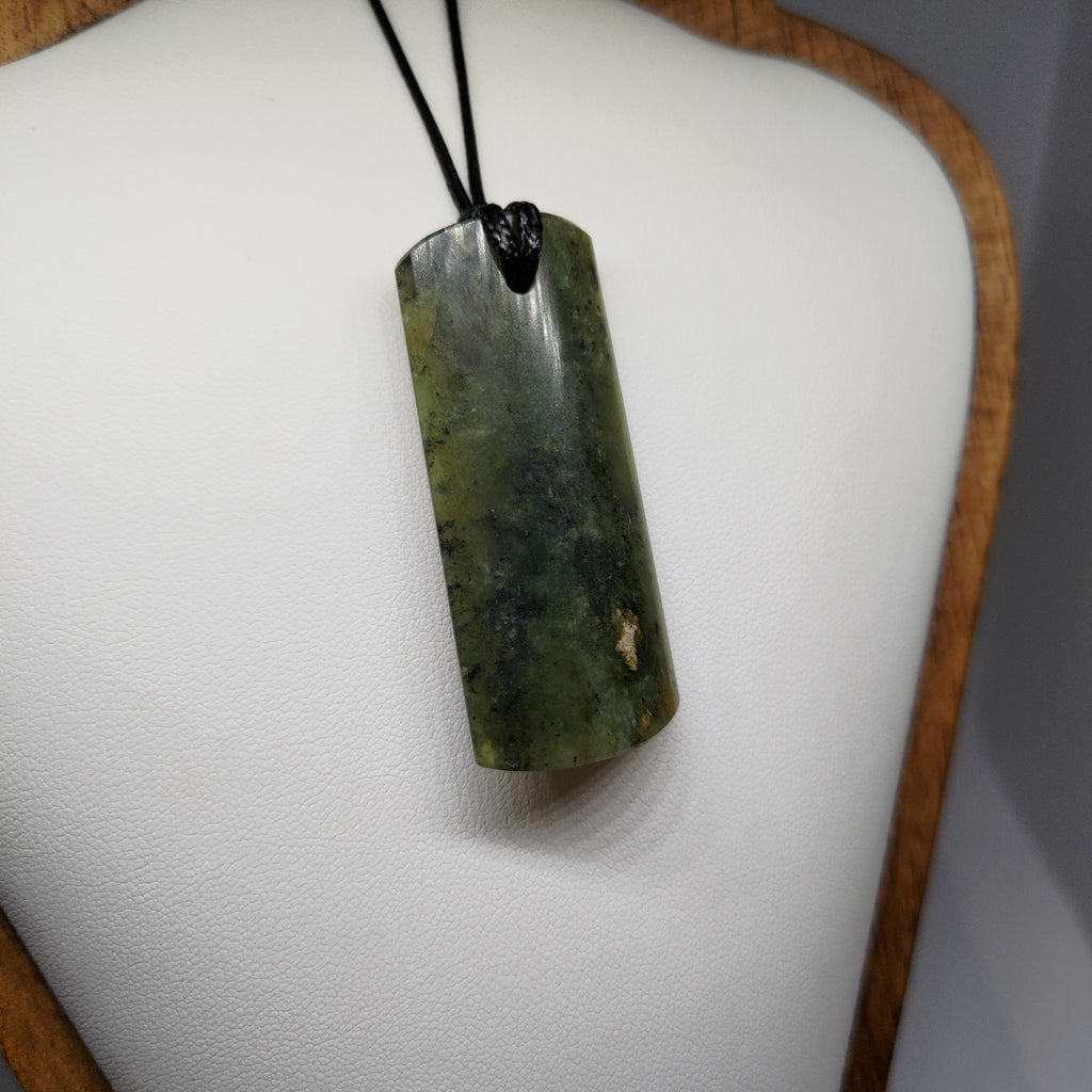 Pounamu Toki – Hand-Carved New Zealand Greenstone Adze 0094