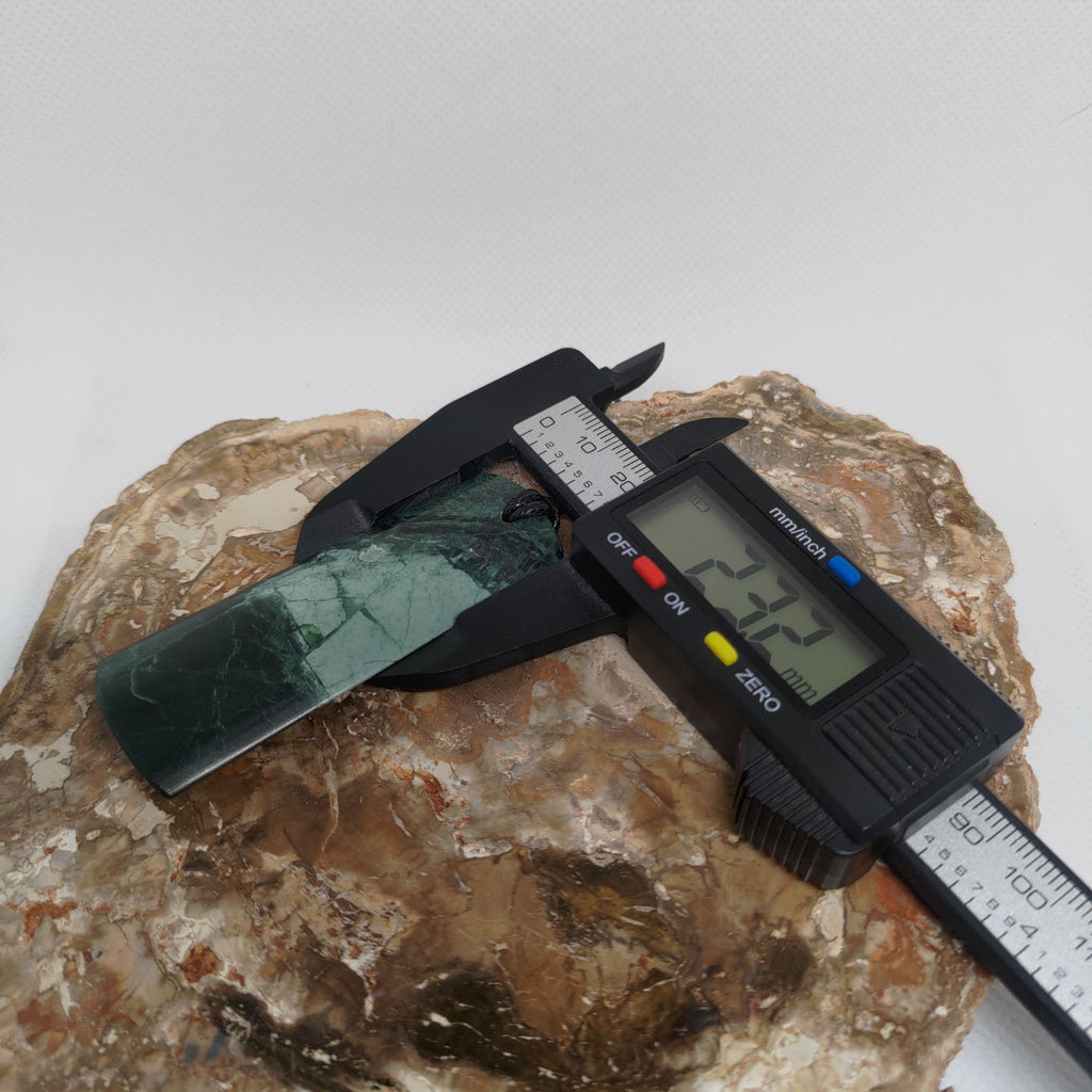 Pounamu Toki – Hand-Carved New Zealand Greenstone Adze 0017