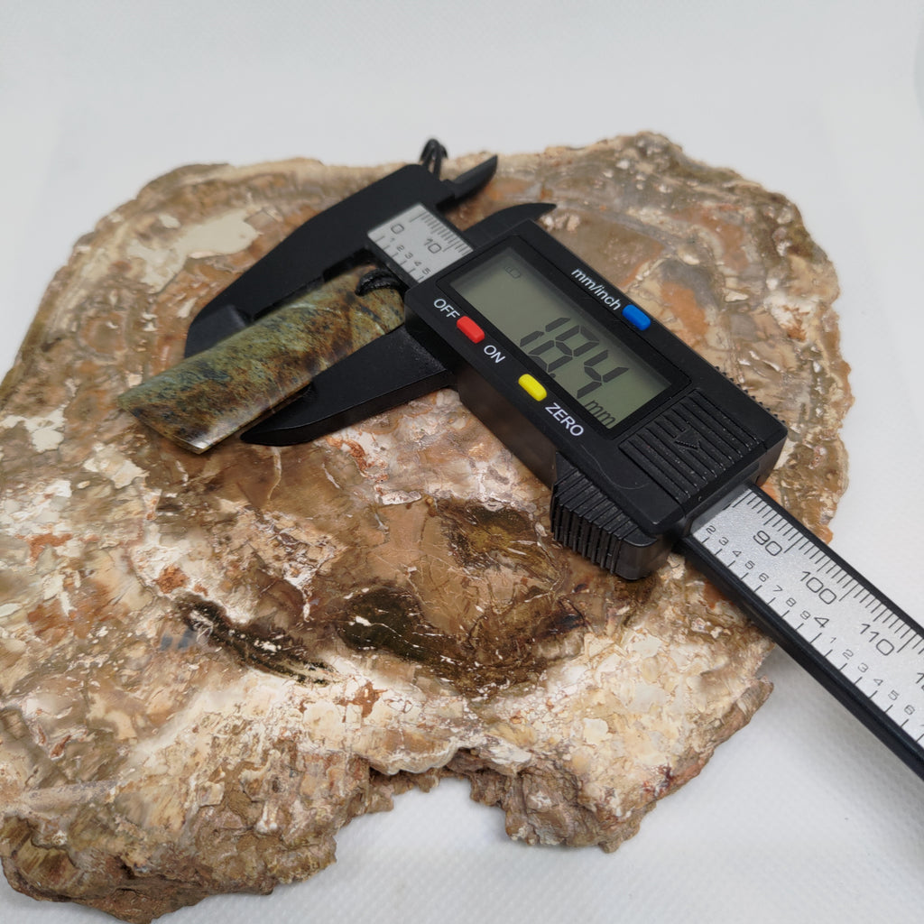 Hand Made New Zealand Obay Stone Pendant Ref: 0124