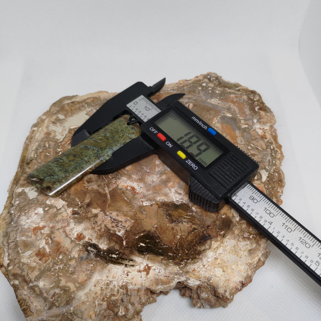 Hand Made New Zealand Obay Stone Pendant Ref: 0126