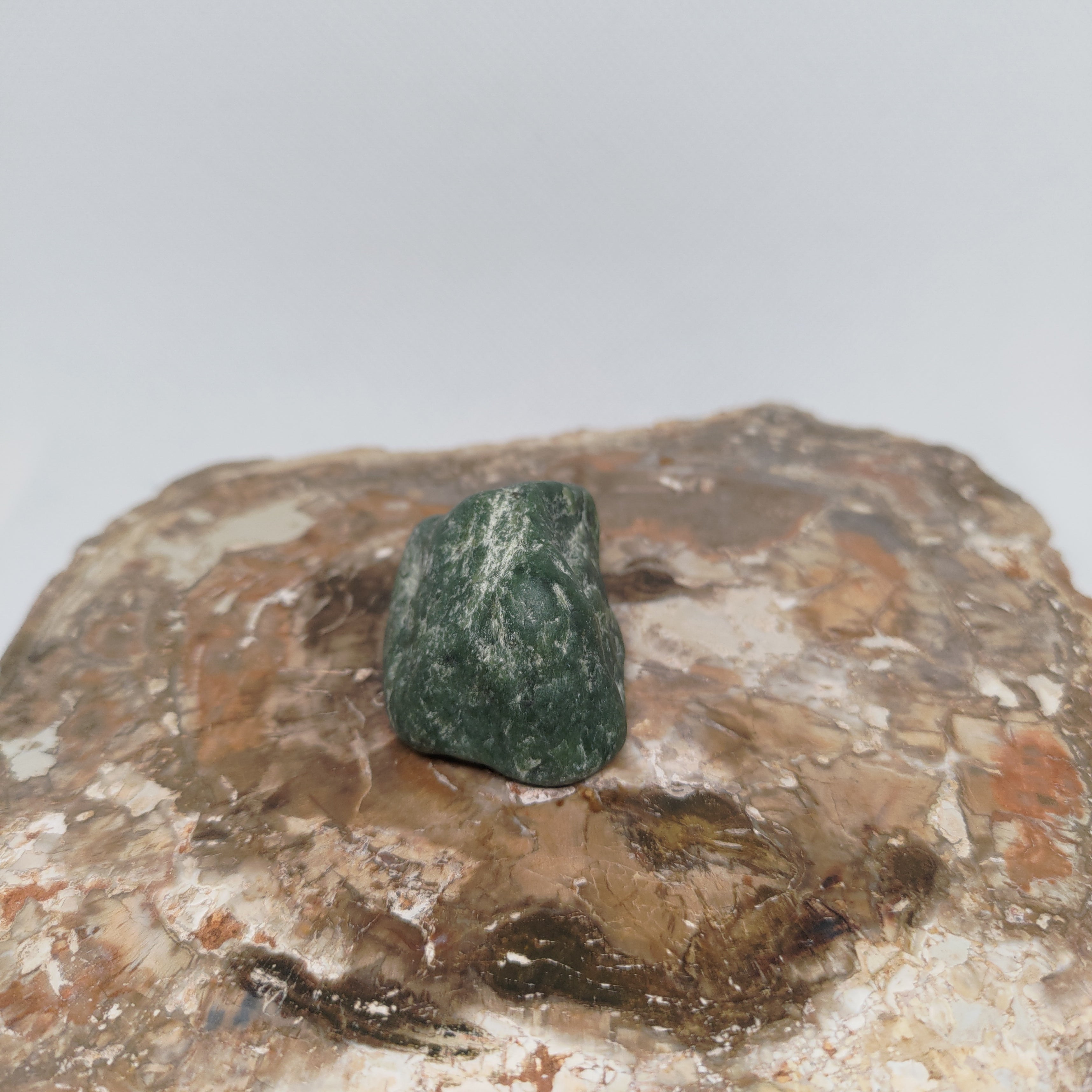 New Zealand flower Pounamu Specimen (Small) Ref: 0146