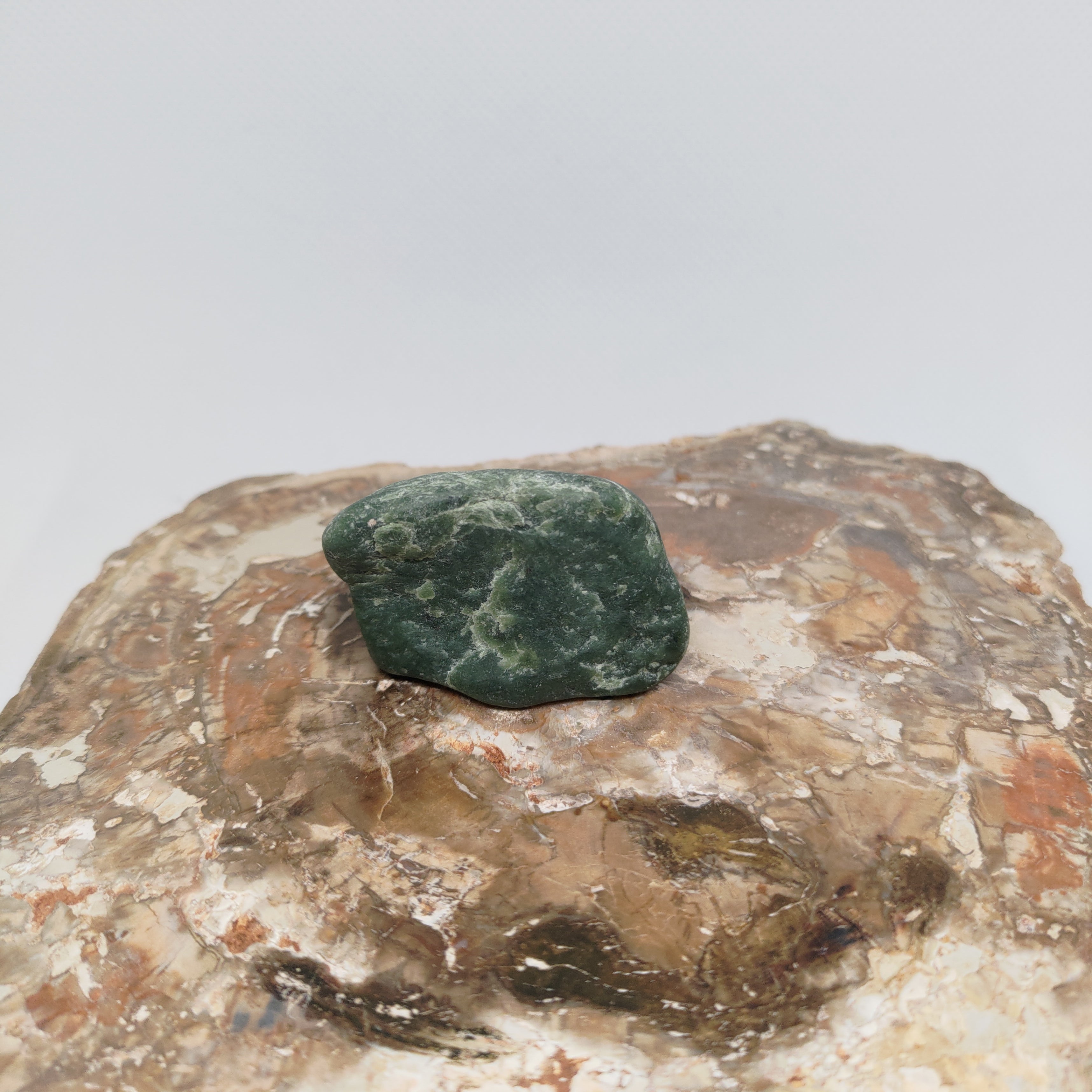 New Zealand flower Pounamu Specimen (Small) Ref: 0146