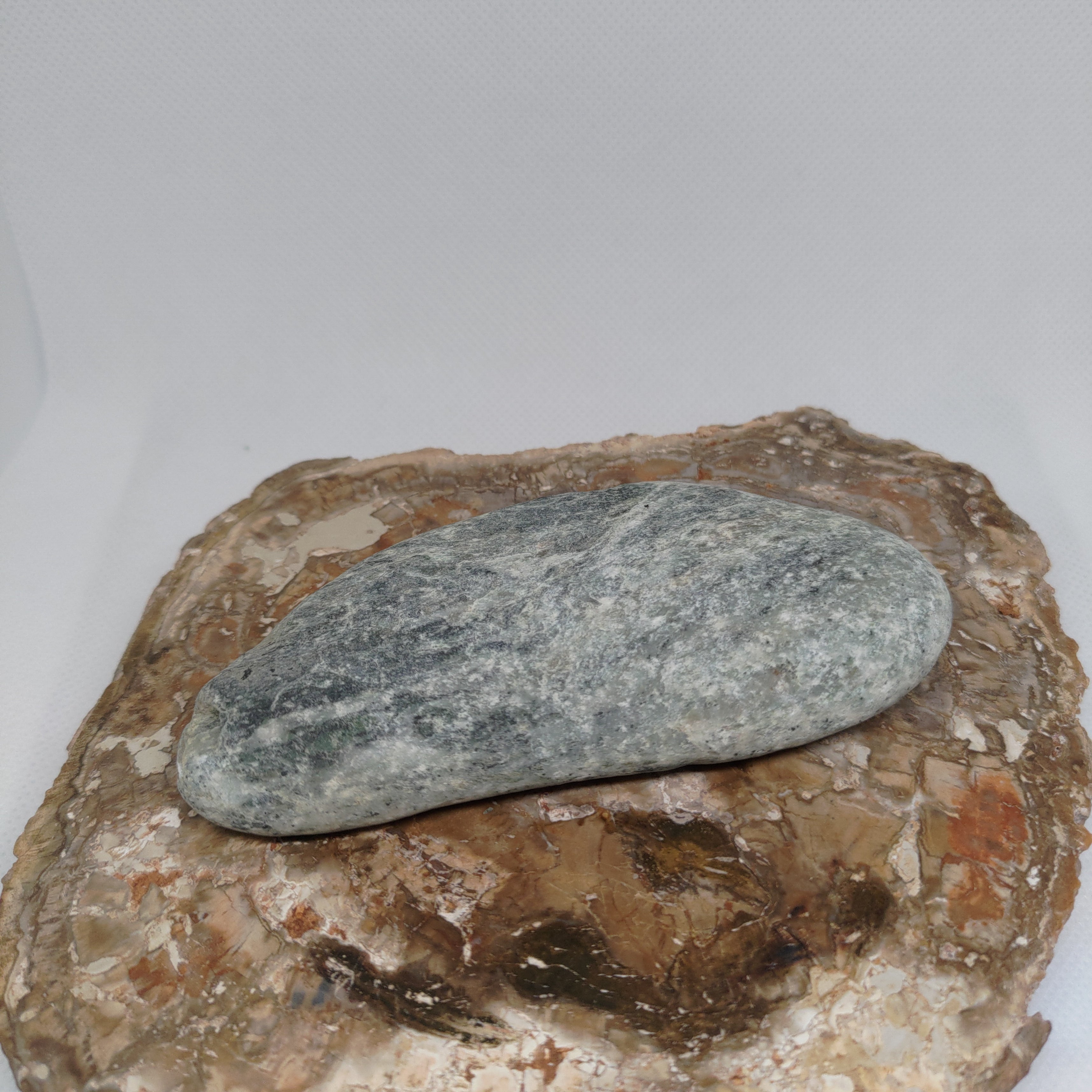 New Zealand Pounamu Specimen Ref: 0151