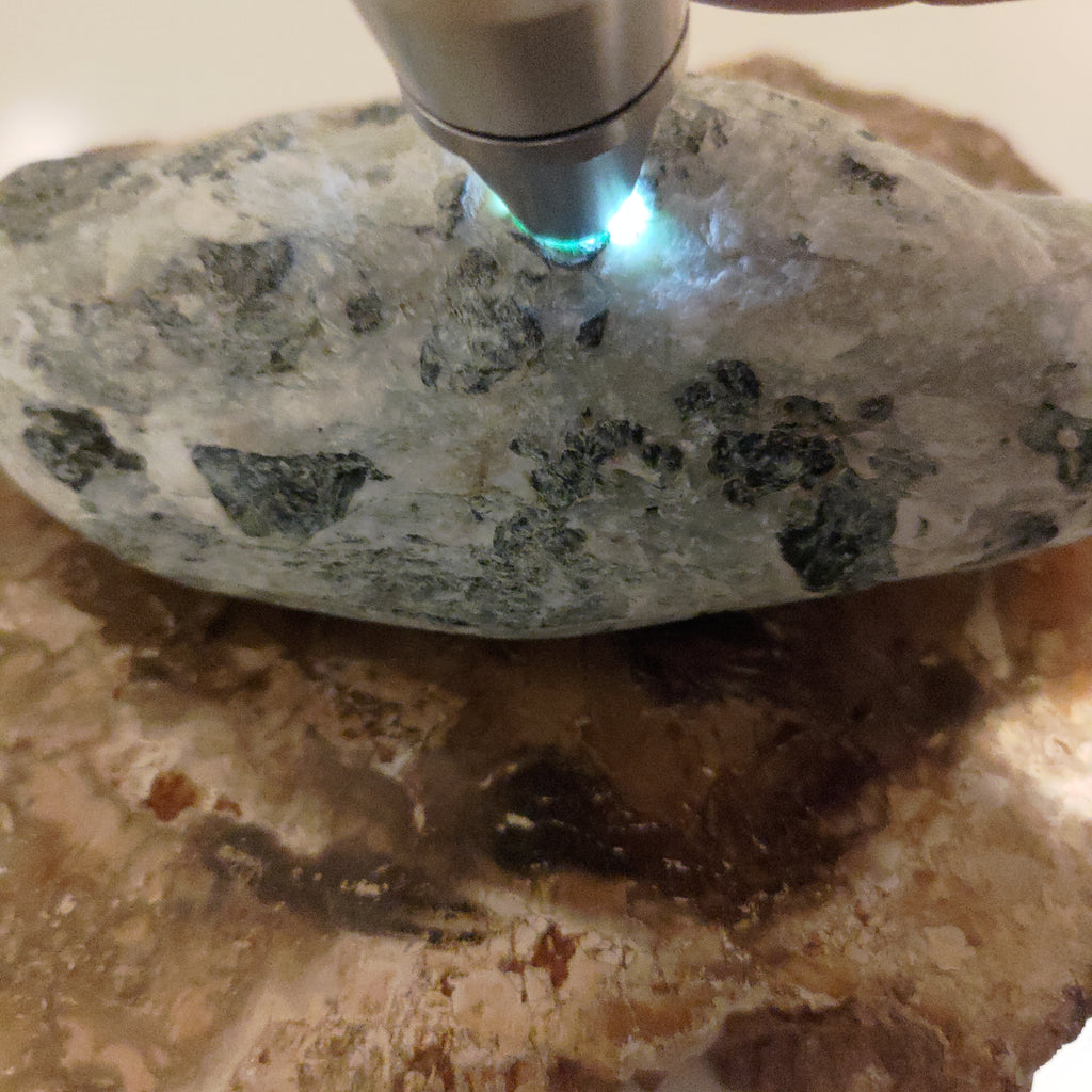 New Zealand Pounamu Specimen Ref: 0152