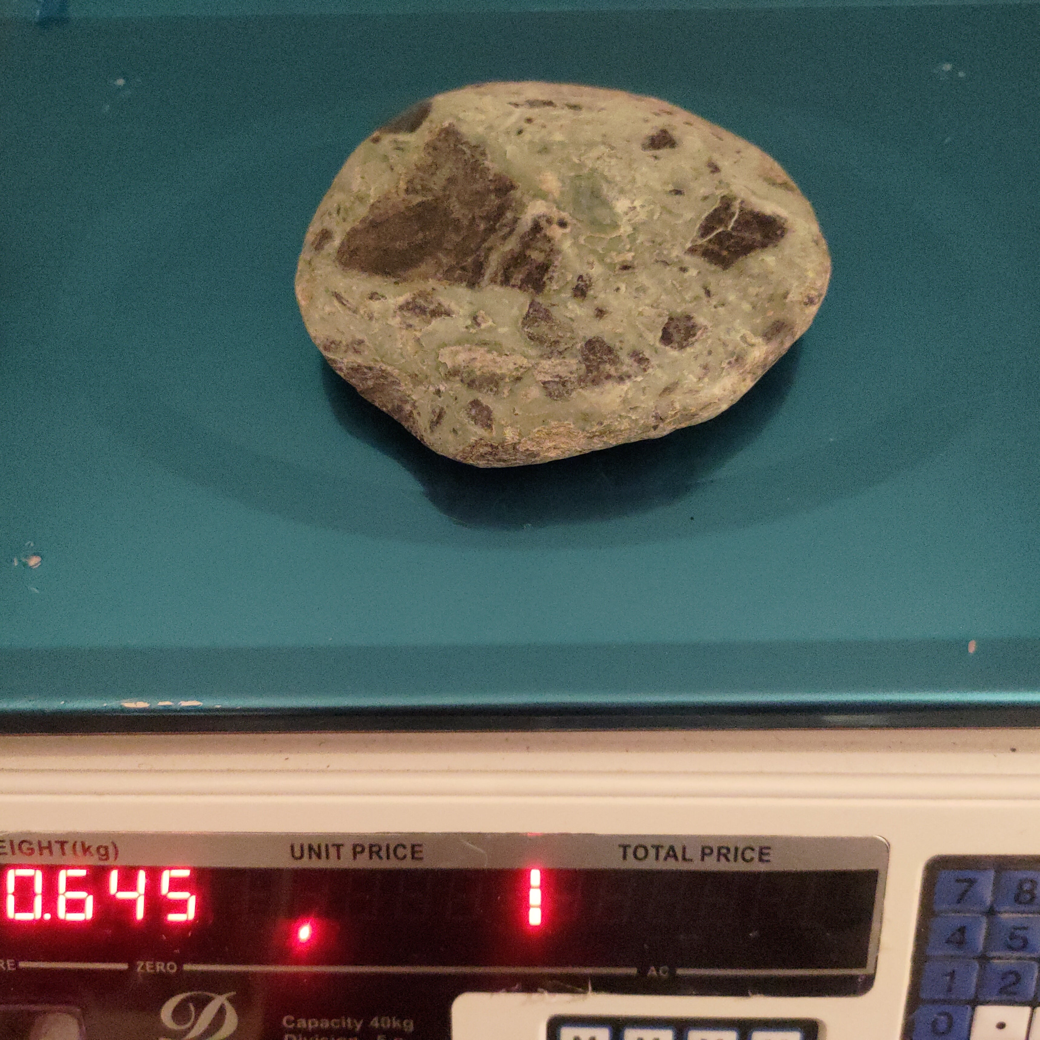 New Zealand Pounamu Specimen High Shine Polish On One Side Ref: 0153