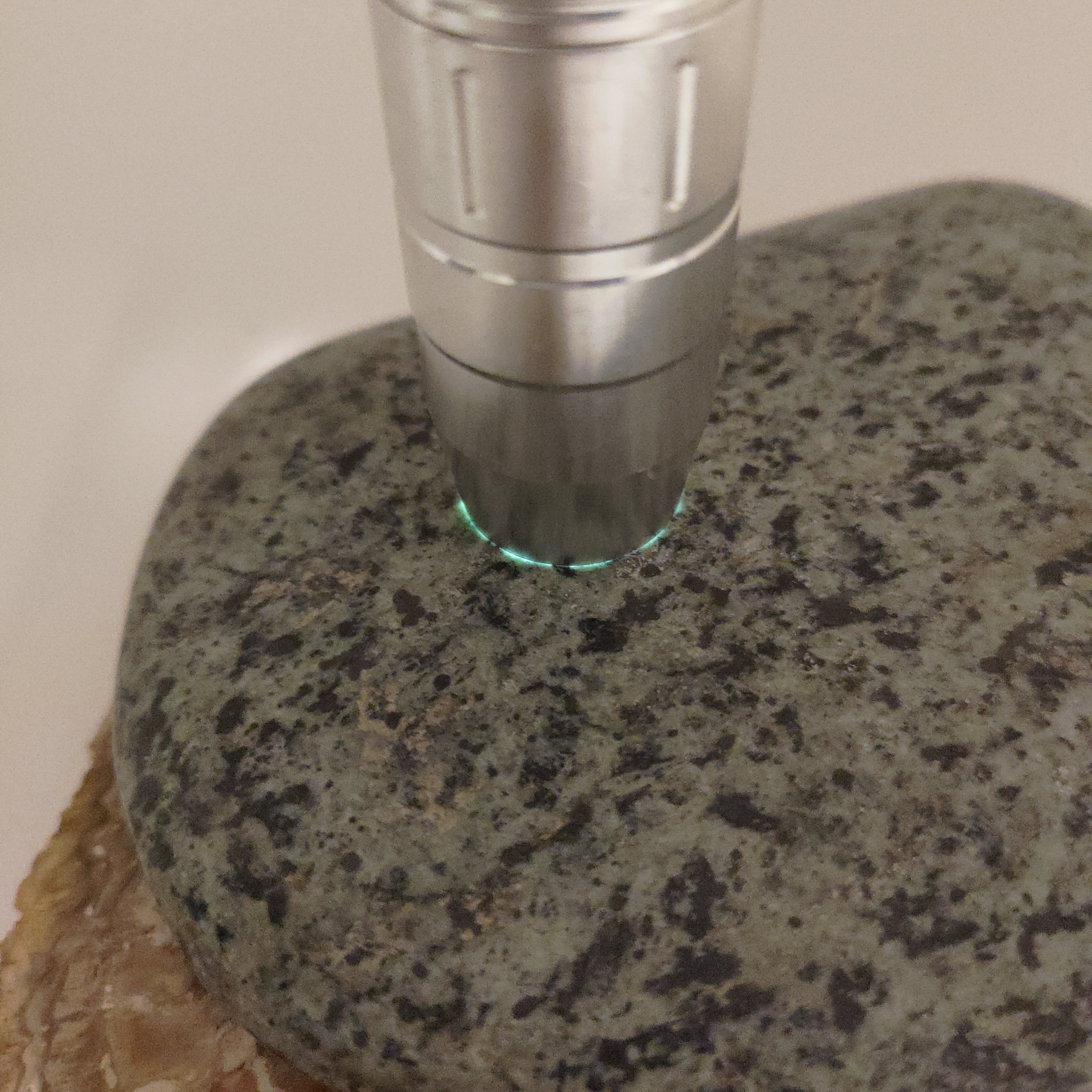 New Zealand Pounamu Specimen High Shine Polish Ref: 0154